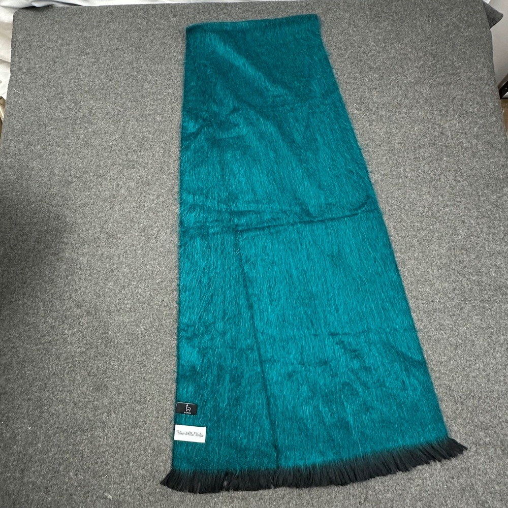Uno Alla Volta Shupaca Alpaca Scarf Teal Blue Green Fringed Soft Fuzzy Wrap